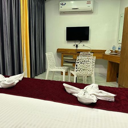 The Elite Beachview Puducherry Exterior foto