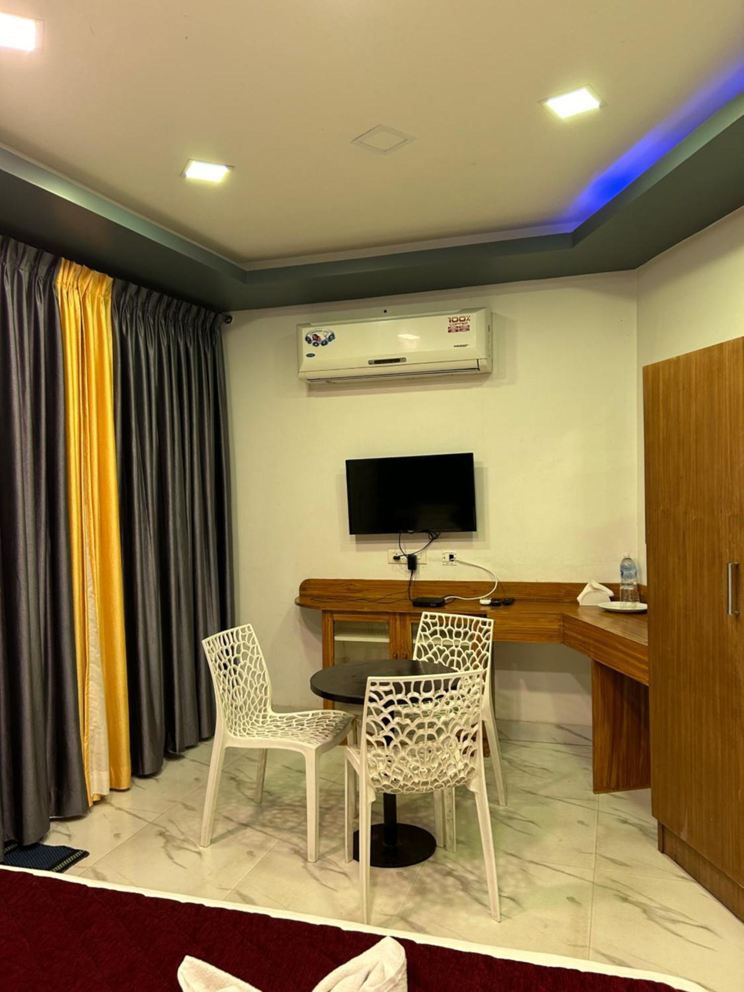 The Elite Beachview Puducherry Exterior foto