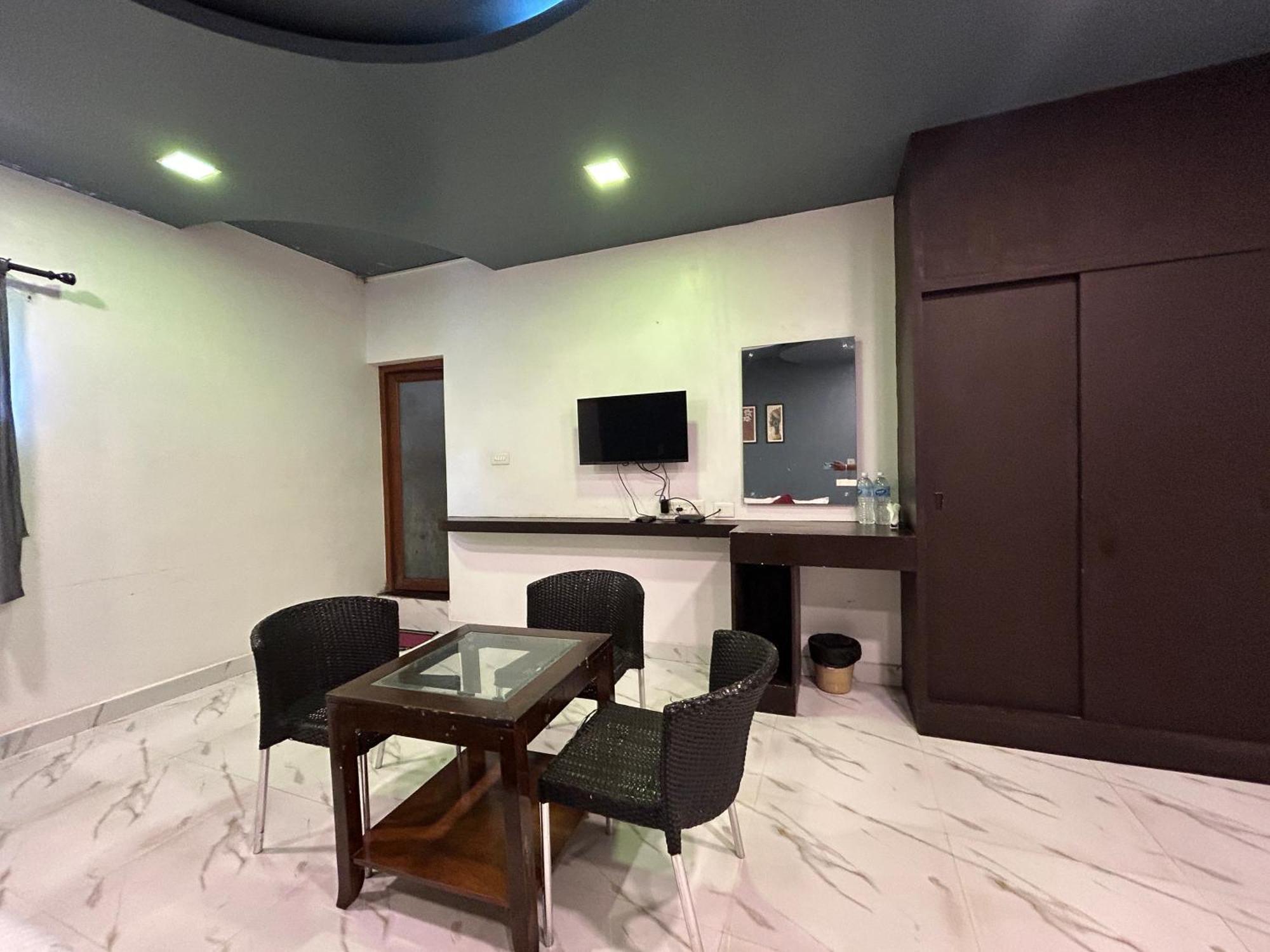 The Elite Beachview Puducherry Exterior foto